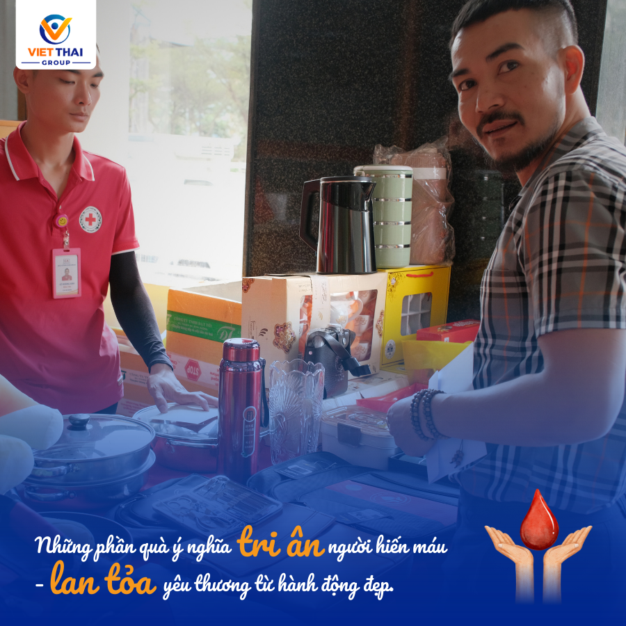                               Cac-mon-qua-nhu-la-su-cam-kich-cua-cong-ty-doi-voi-cac-tinh-nguyen-vien-tham-gia-hien-mau